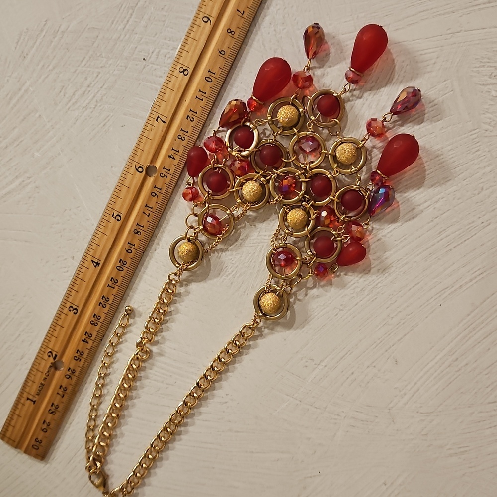 Red Aurora Borealis crystals matte red metallic gold bib necklace gold tone - Picture 4 of 8